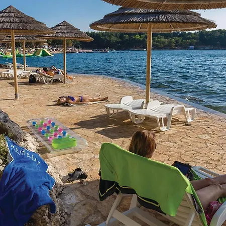 Apartman 1 Bedroom Gorgeous Apartment In Porec *