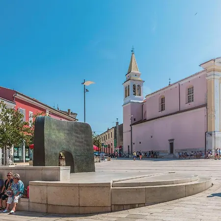 1 Bedroom Gorgeous Apartment In Porec *